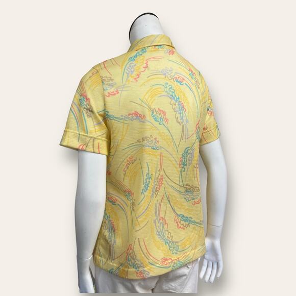 Ladies yellow polyester button up shirt w/ multicolor wheat pattern, size medium - Picture 3 of 6